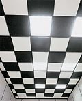 Хорошо Средне Плохо Очень плохо.  1 мнений).  Особенностью технологии клееных потолков является то.