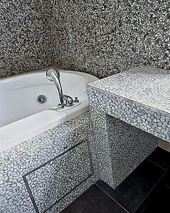 От морской гальки до вулканической лавы (Свой Дом №5 2006 стр.55)