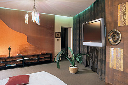 Фотообои: современный выбор (Свой дом №3/2006, стр. 125)