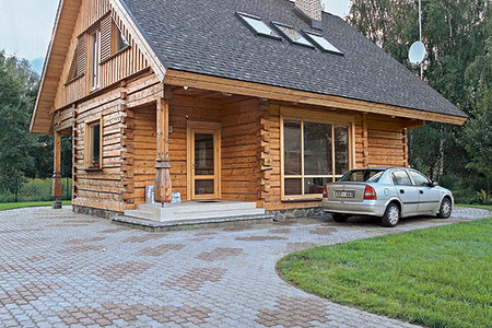 Мал, да удал!