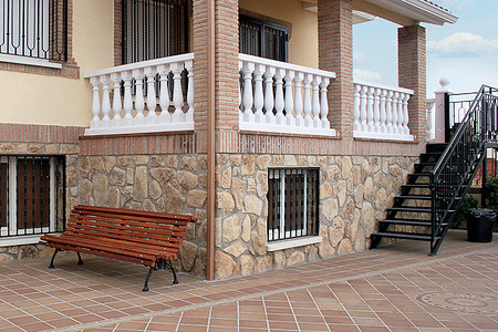 И в мороз, и в жару