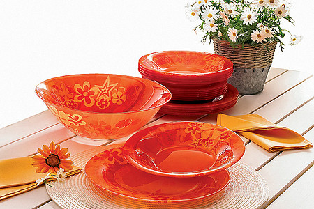 Яркие акценты: посуда Little Flowers