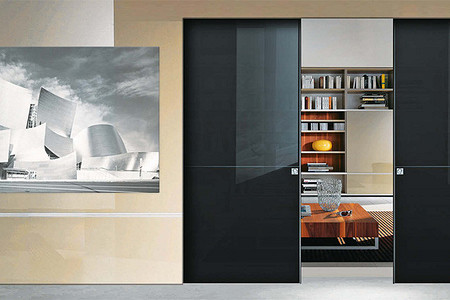 Дверь в стене