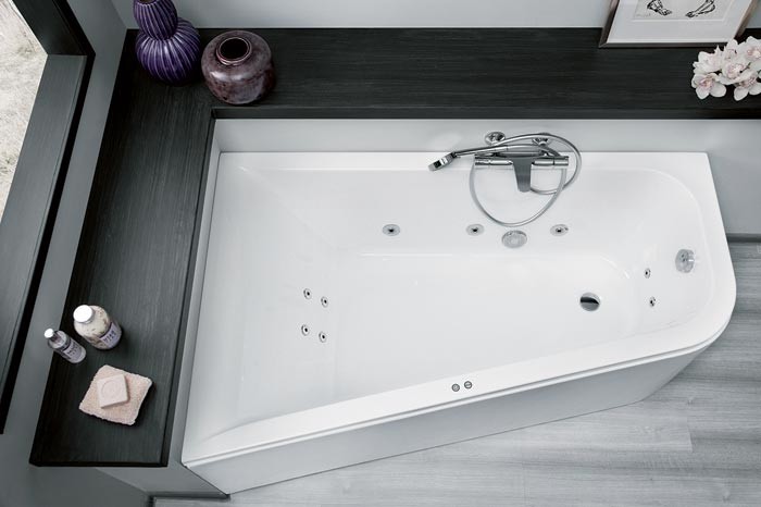 Больше чем стандарт: новые гидромассажные ванны