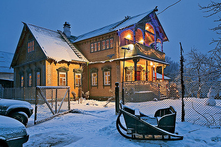 Расписная изба