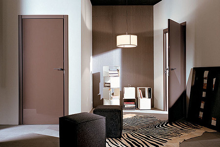 Не ошибитесь дверью!