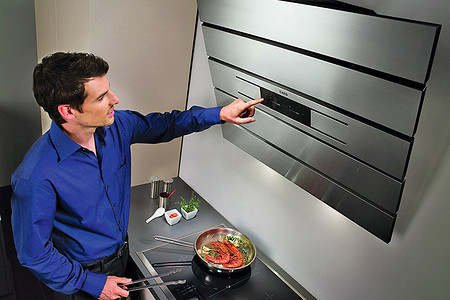 Элегантная простота: настенная вытяжка