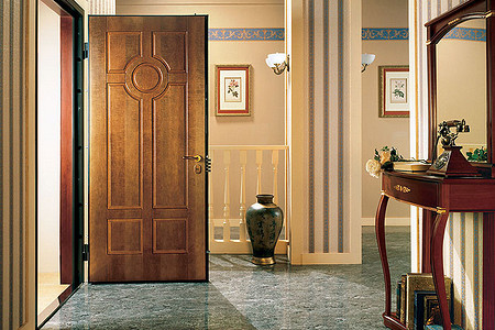 Броня крепка