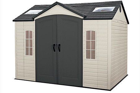 Избушка из пластика