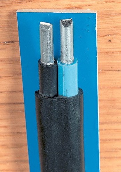 Силовой кабель АВВГ: алюминиевые жилы (1-4), сечение от2,5 до 50 мм2, поливинилхлоридная изоляция, поливинилхлоридная оболочка. Предназначен для прокладки как в сухих, так и во влажных по. 