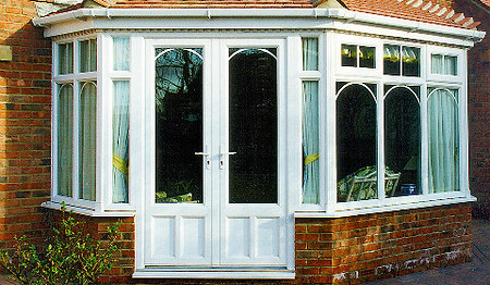 Выбираем входную дверь: теперь из пластика