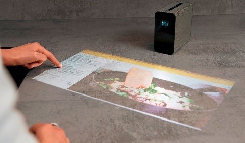 Компания Sony Mobile представила проектор для кухни