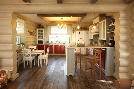 Лицом к реке: интерьер частного дома с видом на Волгу