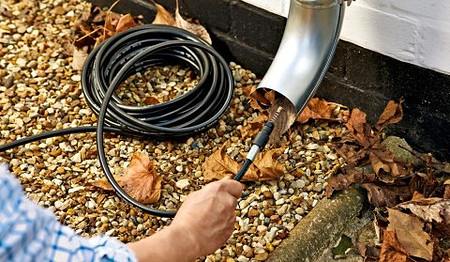 Как устранить засор трубы в домашних условиях