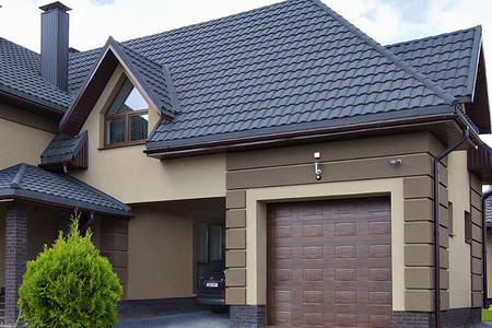 Выбираем комплектующие для секционных ворот