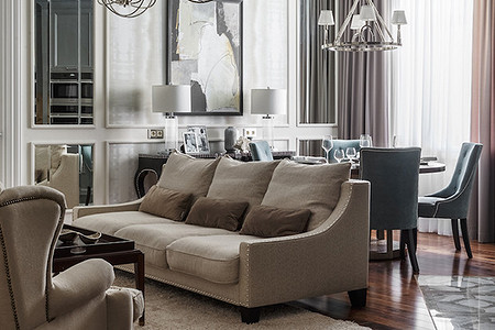 Американская классика в интерьере: светлая и комфортная квартира для семьи