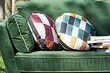 15 декоративных чехлов и подушек, которые вмиг преобразят ваш интерьер