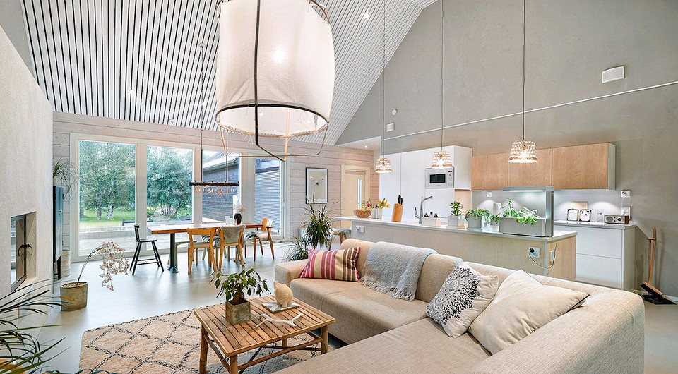 Объём подчеркнули ещё больше, использовав для оформления интерьера 
светлую цветовую палитру. Отсутствие чердака обязывало тщательно продумать кровельный пирог. Чтобы сберечь тепло, крышу...