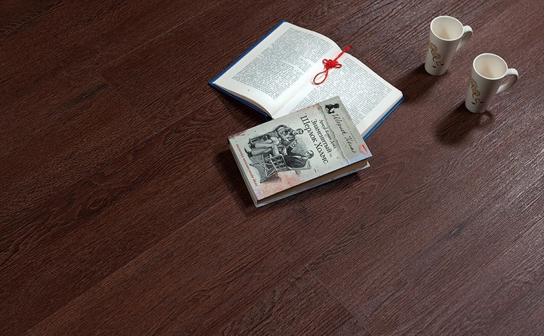 kvarcvinilovaya plitka dlya pola chto eto