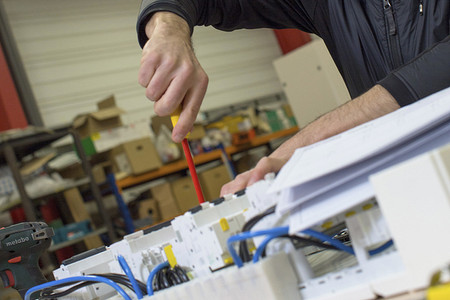 Защита дома от пожара и короткого замыкания