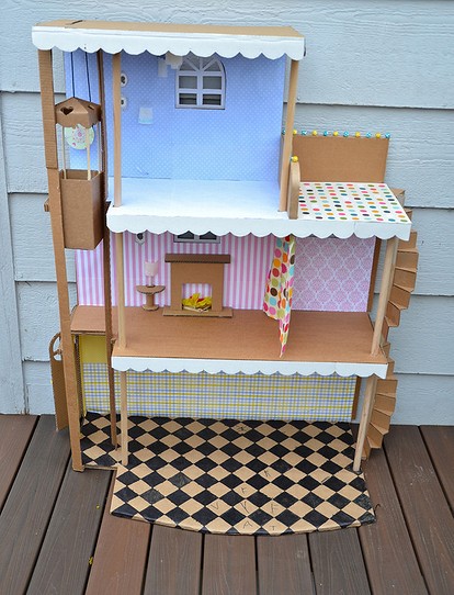 Подвесной домик из коробки для лалалупси, других маленьких кукол