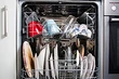 13 предметов, которые нельзя мыть в посудомоечной машине