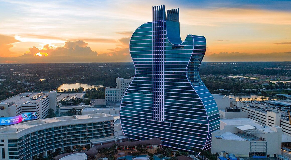 The Guitar Hotel: огромная гитара, в которой можно жить The Guitar Hotel: огромная гитара, в которой можно жить