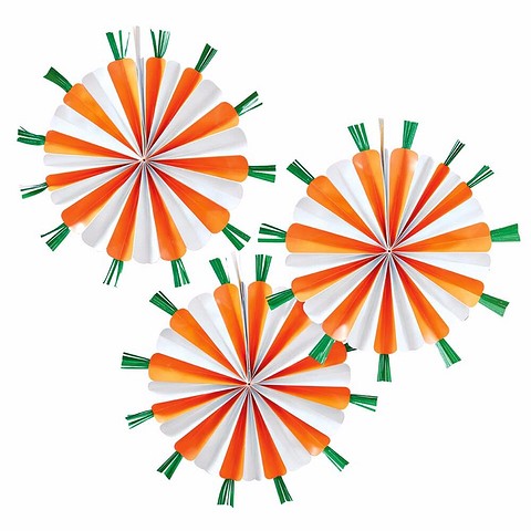 Вместо стандартных бумажных звезд повесьте украшения Carrot (с рисунками моркови) из бумаги.