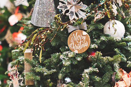 Игра: Как хорошо вам знакомы новогодние интерьерные традиции разных стран?