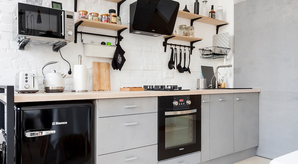 Как дизайнеры оформляют кухни в сталинках: 6 интересных идей из проектов