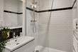 Безрамные стеклянные перегородки для ванны и душевой: за и против + советы по уходу