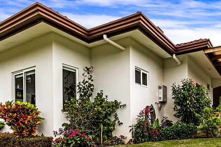 Устройство ливневой канализации в частном доме и инструкция по ее самостоятельному монтажу