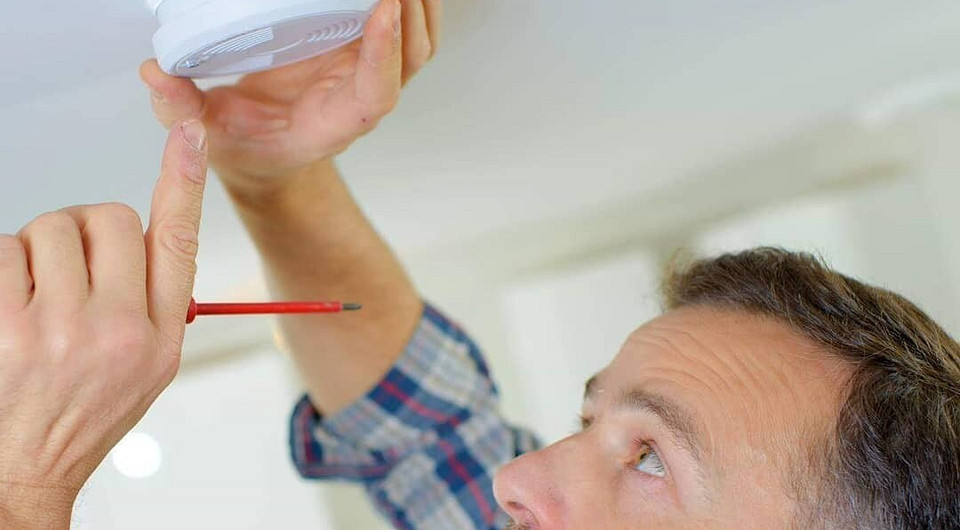 Основы безопасности: о чем мы забываем, оформляя интерьер