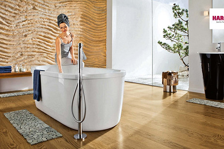 Выбираем деревянный пол для ванной