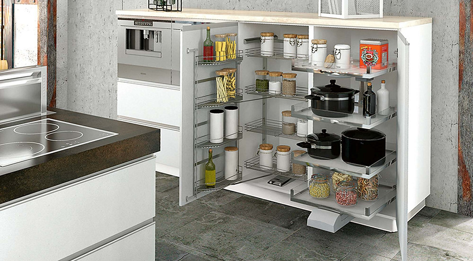 Рациональный подход к обустройству кухонных модулей — разнообразие выездных систем