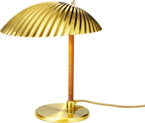 Настольная лампа с основанием и абажуром из латуни (дизайн — Paavo Tynell, переиздание модели 1938 г)