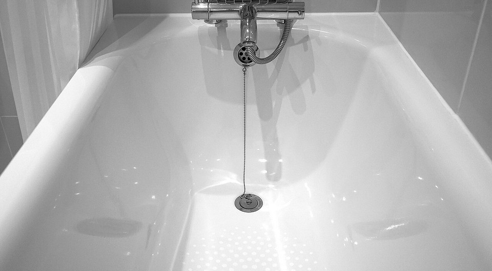 Восстановление эмали ванны своими руками: как правильно красить | ivd.ru