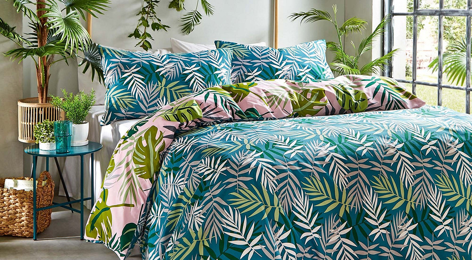 Светильники-кашпо, растения в мебели и ещё 7 креативных идей для домашней оранжереи