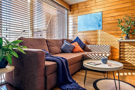 Маленький дом с бюджетным ремонтом для семьи с двумя детьми