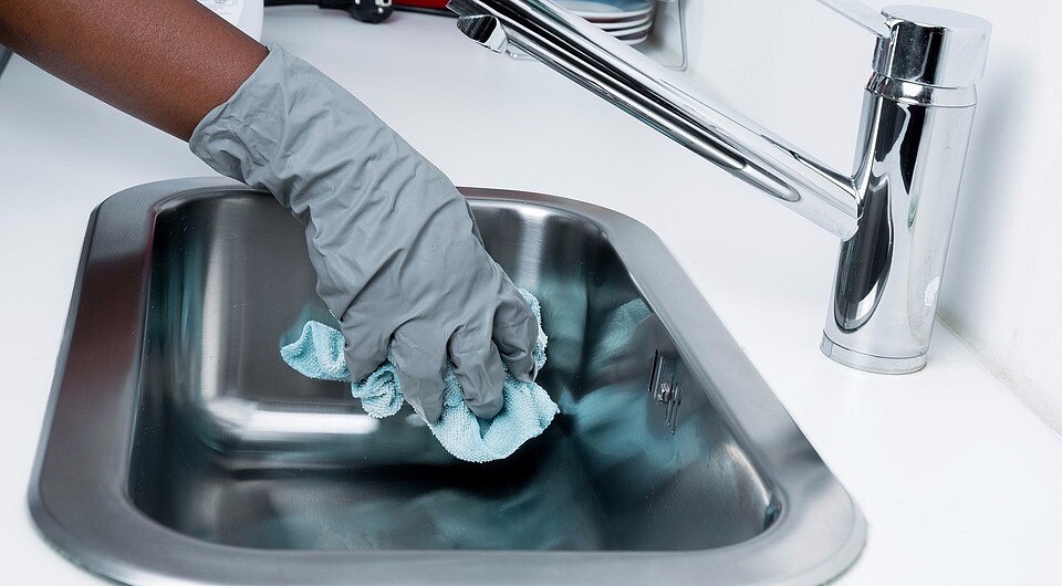 Как прочистить канализационную трубу в домашних условиях от засора: способы устранения советы по профилактике