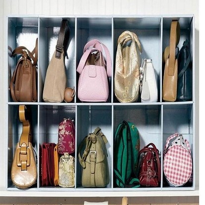 Не прячьте в шкаф: 7 оригинальных способов хранить сумки и обувь
