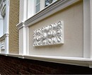 Фасадный декор из полиуретана: преимущества и особенности монтажа