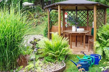 Просто и красиво: как оформить беседку из дерева (55 фото)