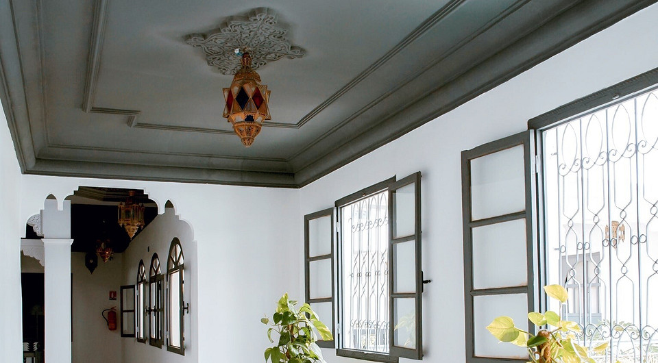 46 интерьеров с невероятно крутыми потолками