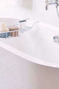 Какой акрил лучше выбрать для реставрации ванны: 3 критерия