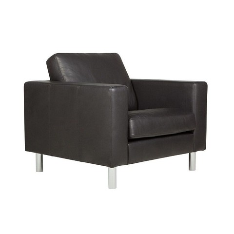Высококлассная анилиновая кожа, металл, классическая форма отличают это кресло. Впрочем, и стоимость такого комфорта и качества — соответствующая.Цена: 174 240 рублей