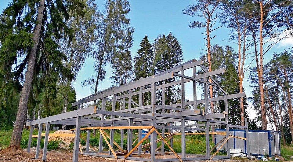 Стеклофахверковый дом требуе&#1. 