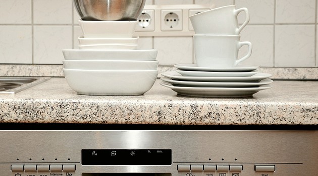 32 неожиданных предмета, которые вы можете очистить в посудомоечной машине