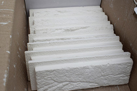 Как и чем пилить гипсовую плитку: руководство для начинающего отделочника