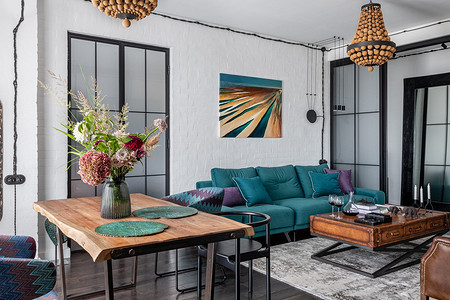 Квартира в центре Москвы в доме 1951 года для креативной заказчицы